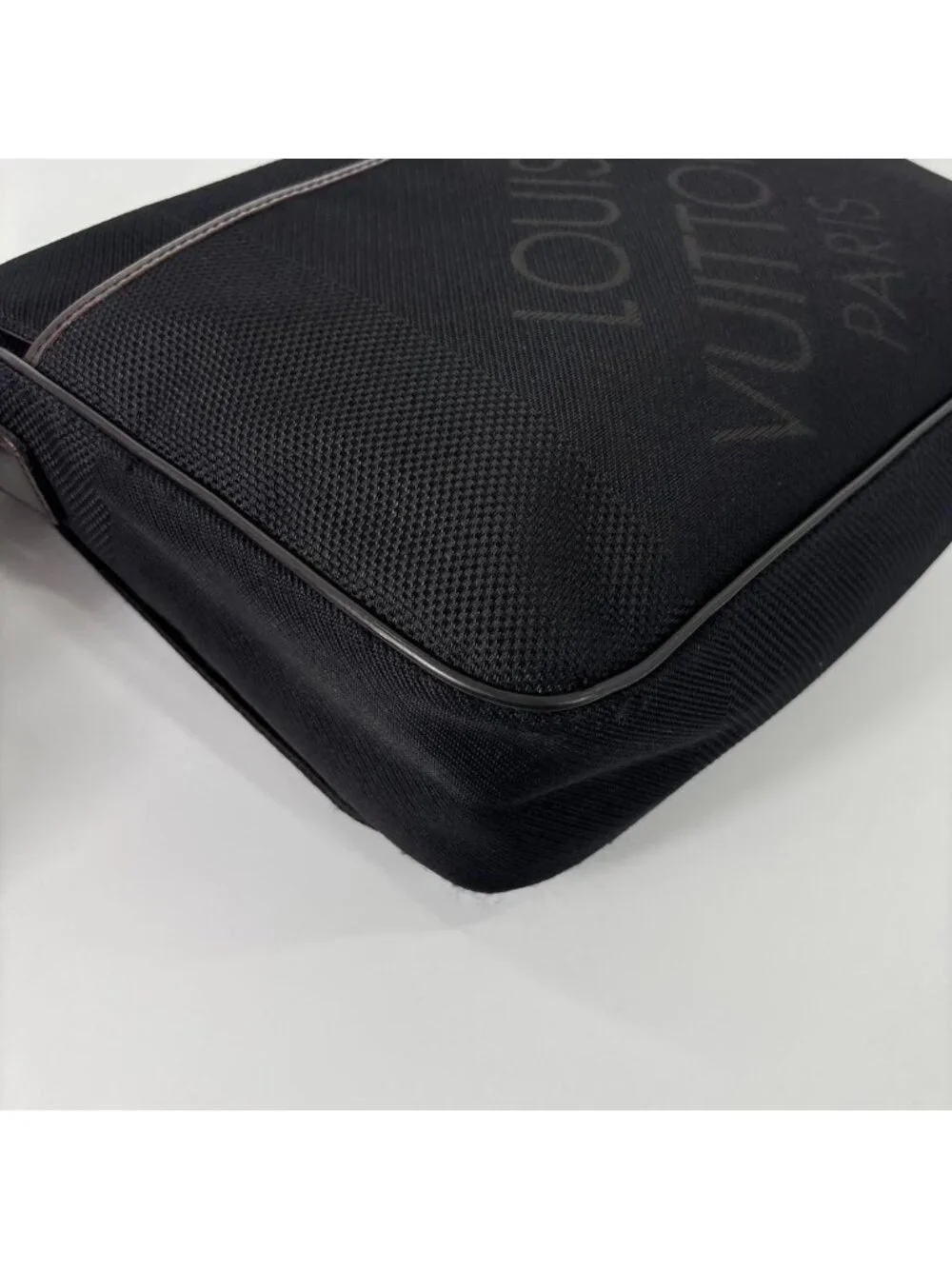 Louis Vuitton Damier Geant Petite Messager Shoulder